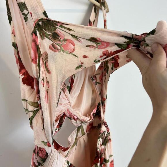 Sisters of the Tribe Women's Size 14 Red Pink Floral Jumpsuit Romantic Flowy - Picture 13 of 14